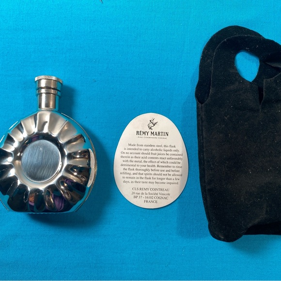 Silver Flask - Picture 2 of 6